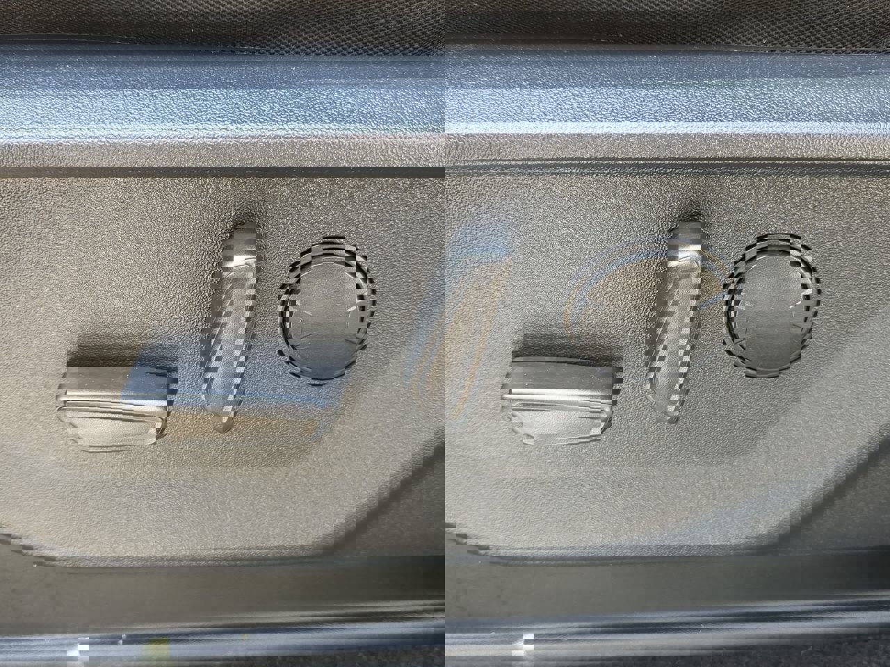 Certified 2022 Ford F150 XLT w/ Equipment Group 302A High image 29