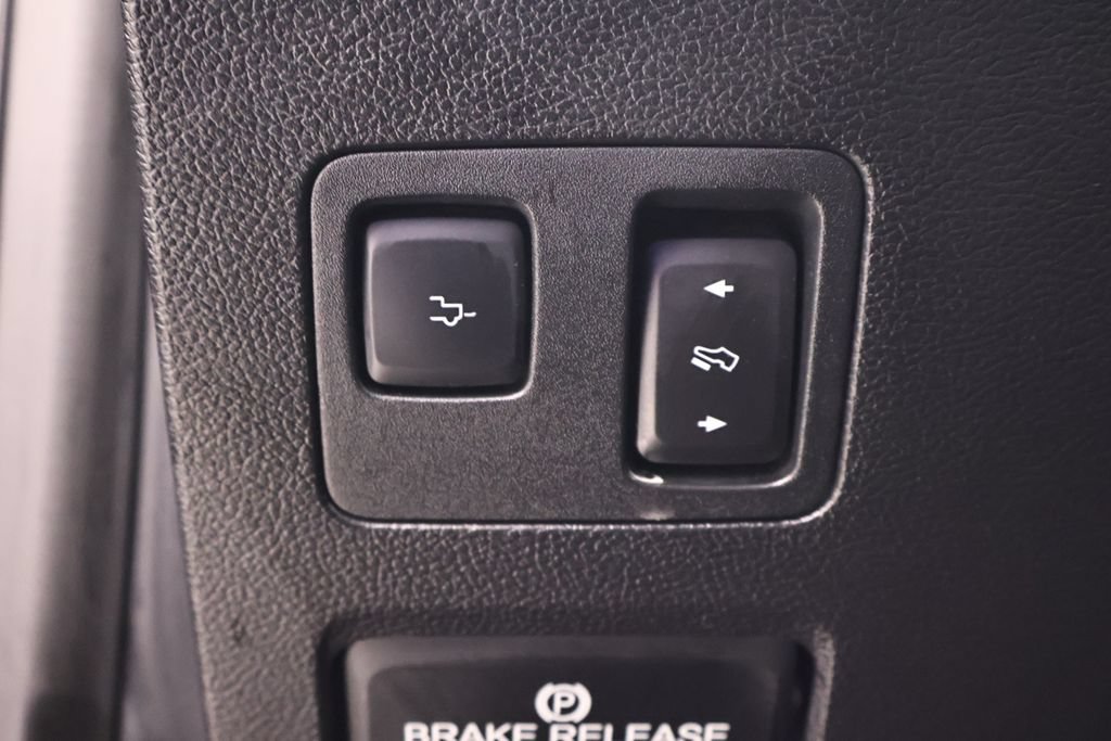 Certified 2019 Ford F450 Platinum w/ Platinum Ultimate Package AWD/4WD image 30
