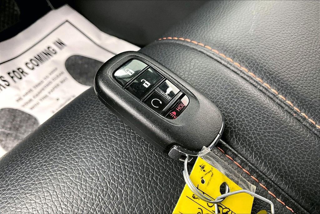 Used 2023 Honda Pilot TrailSport image 13