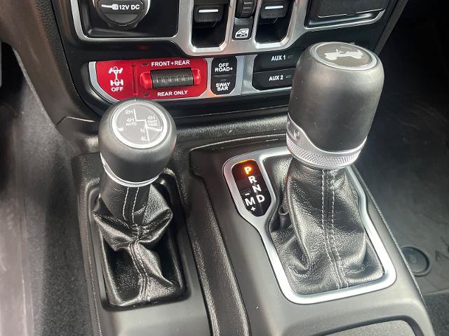 Used 2024 Jeep Wrangler Unlimited Rubicon AWD/4WD image 15