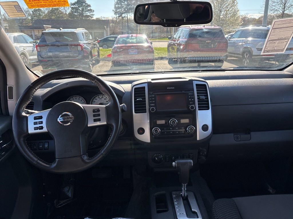 Used 2018 Nissan Frontier PRO-4X image 10