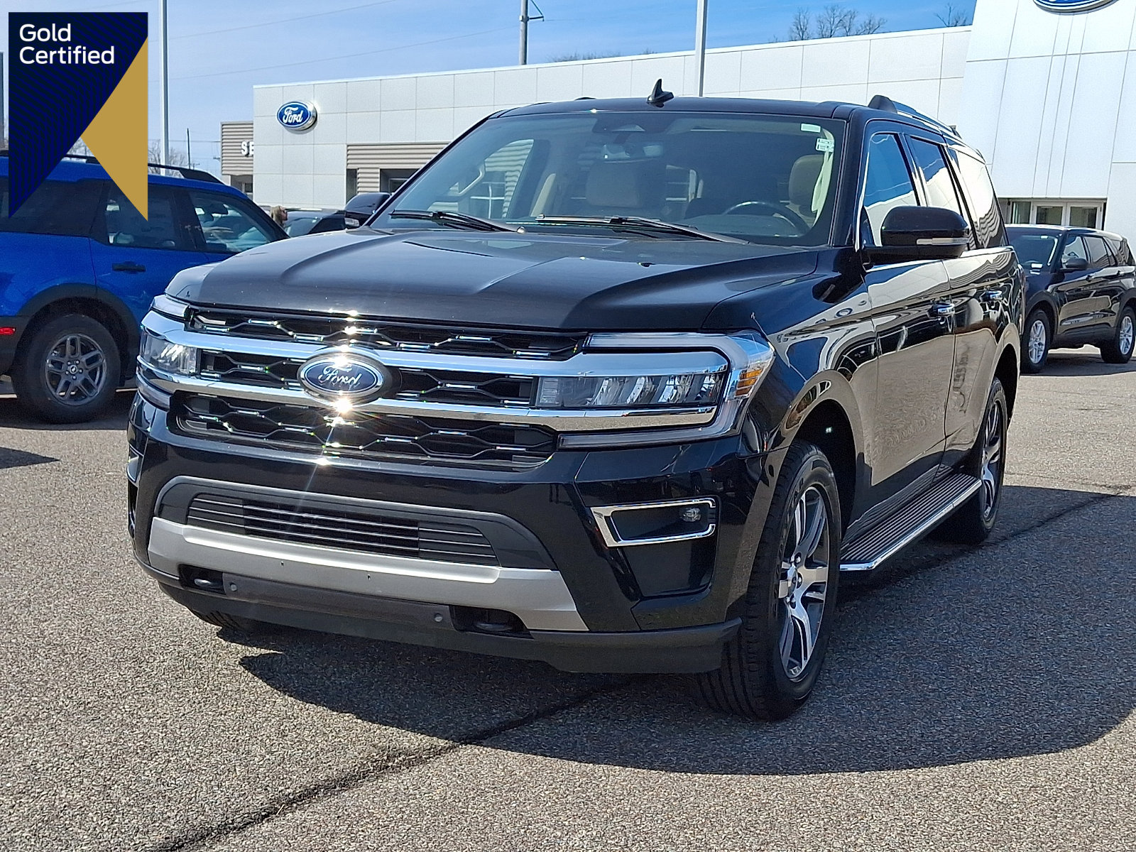Certified 2023 Ford Expedition Limited image 1