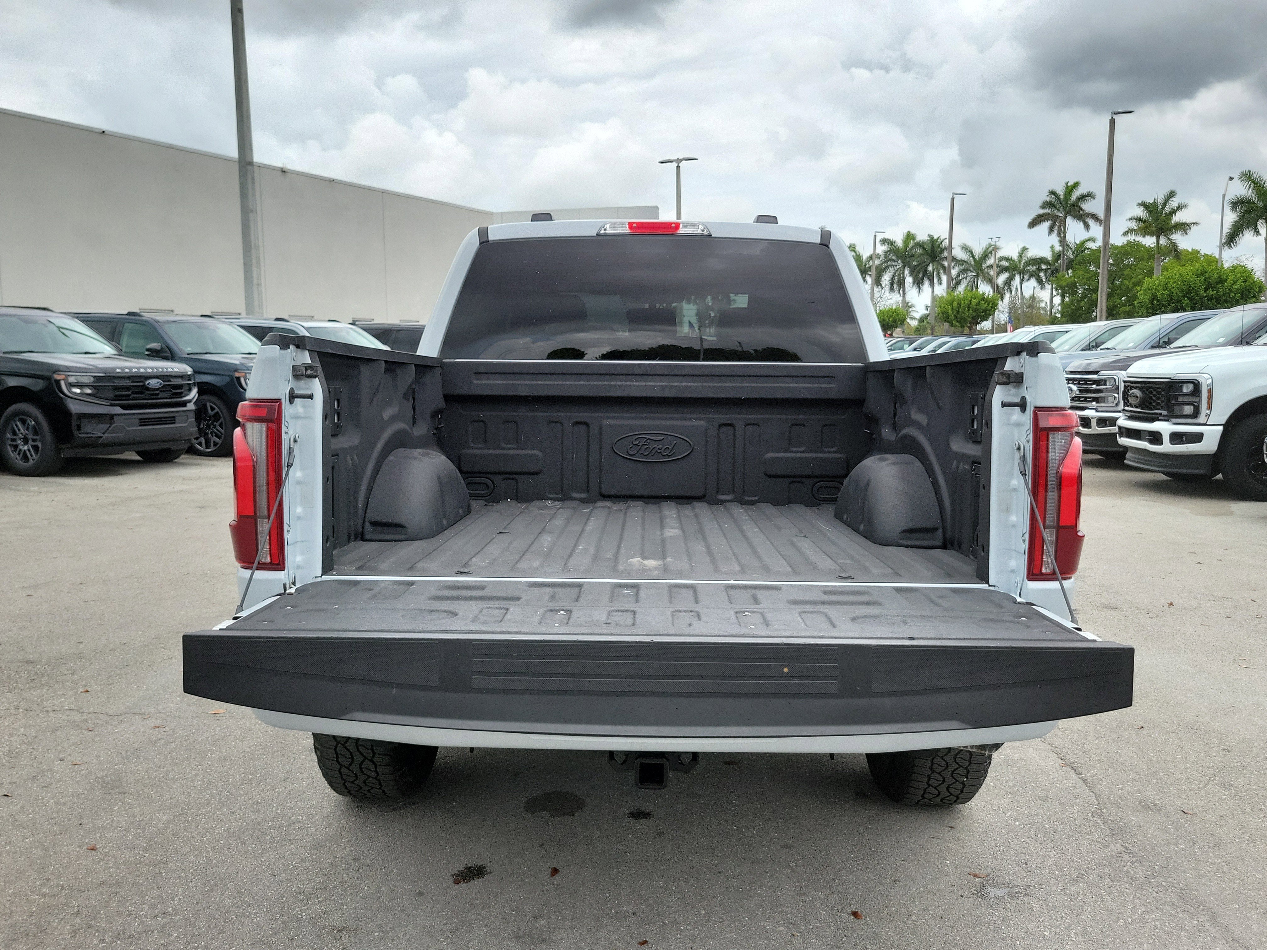 Certified 2025 Ford F150 Lariat w/ FX4 Off-Road Package AWD/4WD image 29