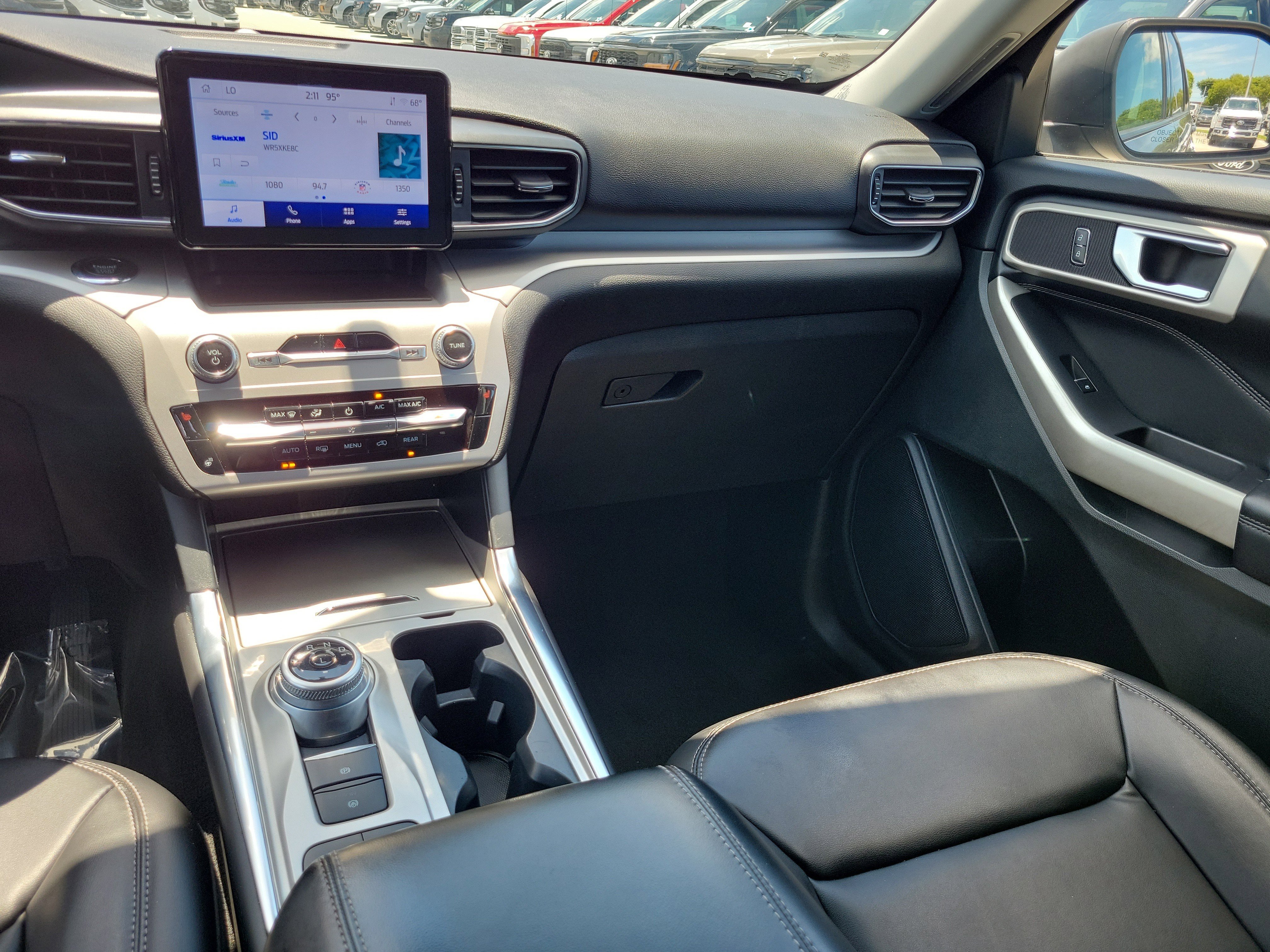 Certified 2023 Ford Explorer XLT w/ Equipment Group 202A RWD image 18