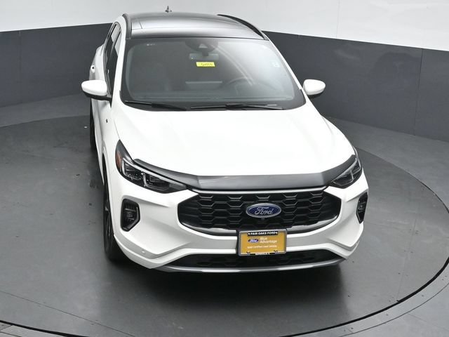 Certified 2023 Ford Escape ST-Line Elite w/ Class II Trailer Tow Package AWD/4WD image 47