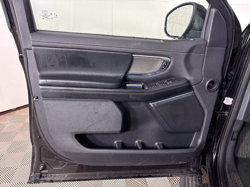 Certified 2025 Ford Expedition Platinum AWD/4WD image 24