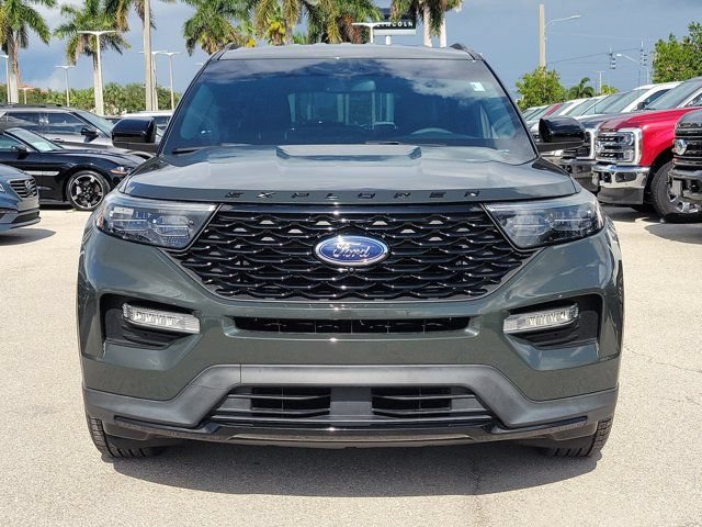 Certified 2022 Ford Explorer ST-Line w/ Class IV Trailer Tow Package RWD image 2