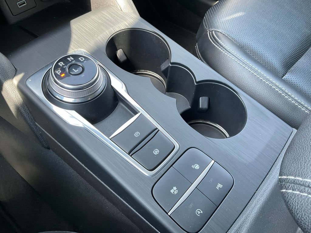 Certified 2021 Ford Escape Titanium w/ Class II Trailer Tow Package image 11