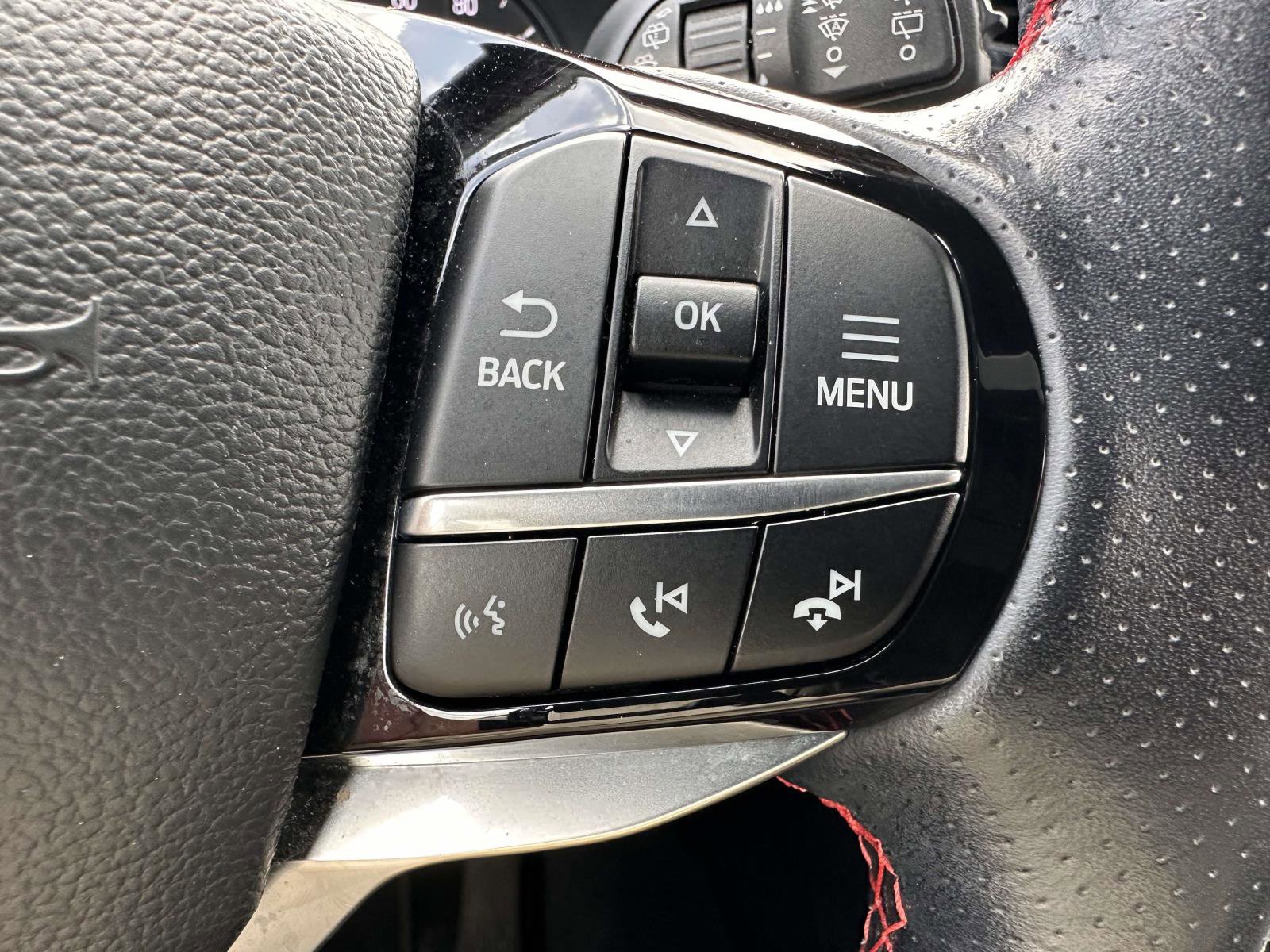 Certified 2022 Ford Explorer ST-Line AWD/4WD image 18