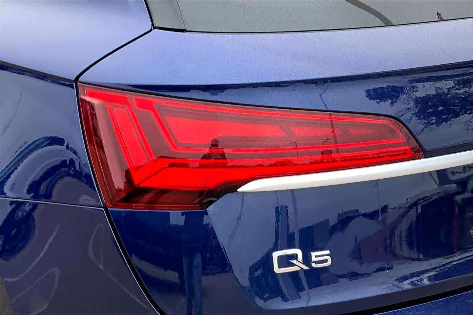 Used 2022 Audi Q5 2.0T Premium Plus w/ Premium Plus Package AWD/4WD image 29