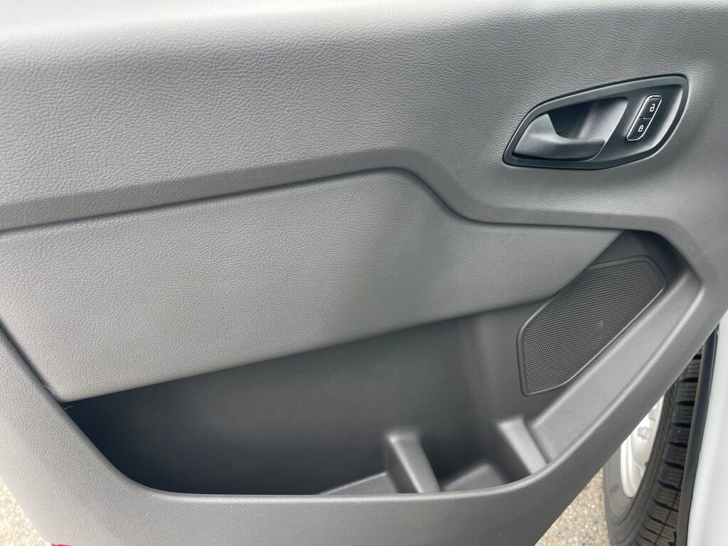 Certified 2025 Ford Transit 250 148 Medium Roof RWD image 5