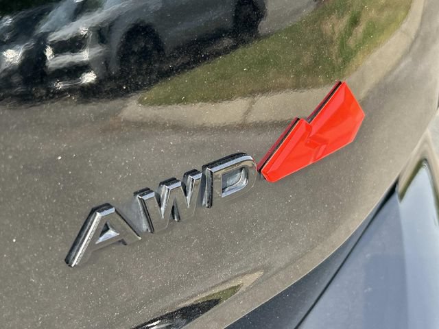 Used 2025 Nissan Rogue SV AWD/4WD image 12