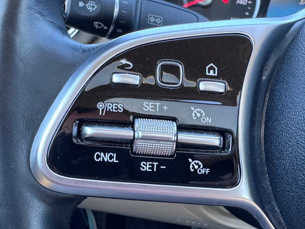 Used 2020 Mercedes-Benz C 300 4MATIC Sedan image 21