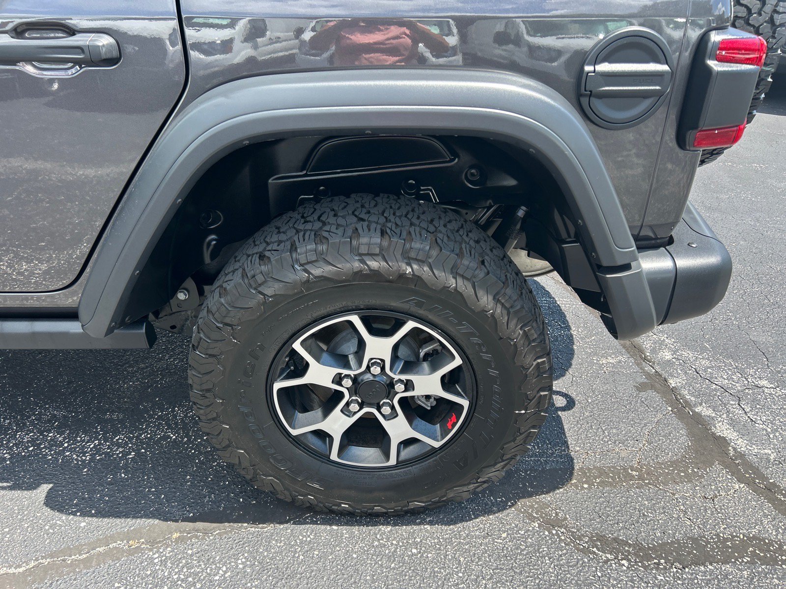 Used 2021 Jeep Wrangler Unlimited Rubicon AWD/4WD image 32
