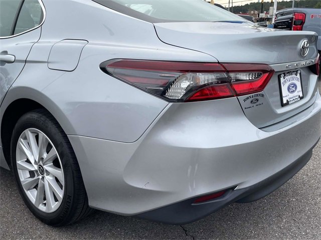 Used 2024 Toyota Camry LE image 12