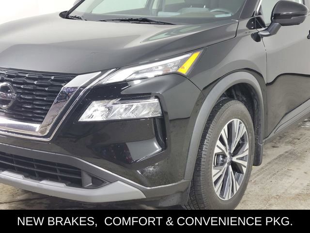 Used 2021 Nissan Rogue SV image 9