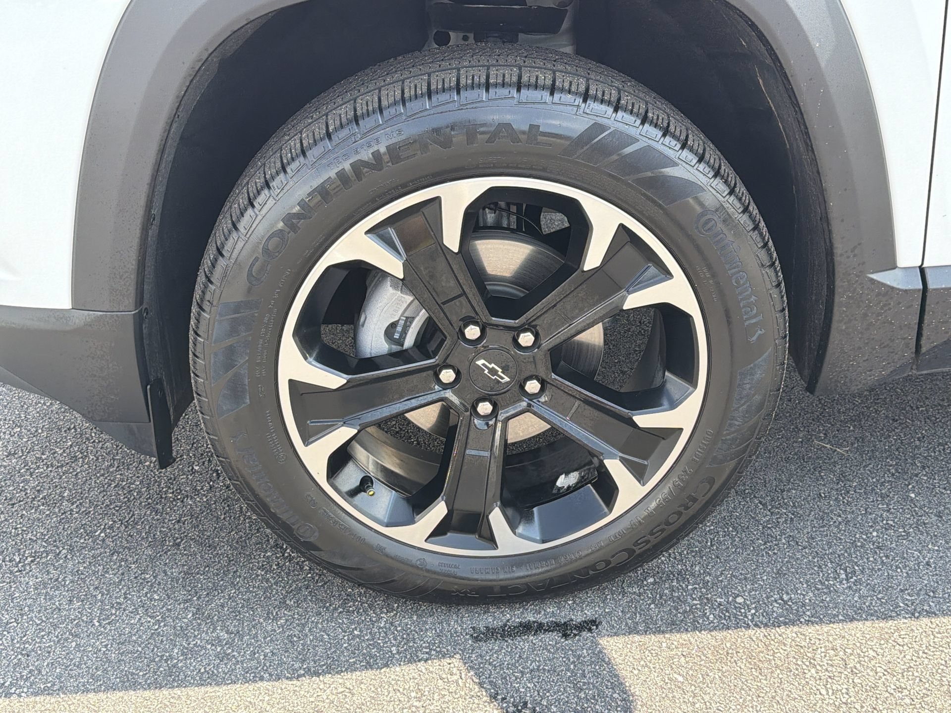 Used 2026 Chevrolet Equinox LT w/ Convenience Package II FWD image 34