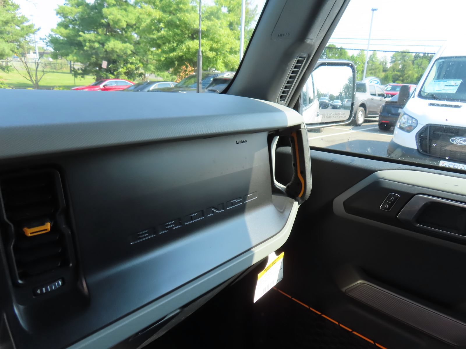 Certified 2023 Ford Bronco Badlands AWD/4WD image 26