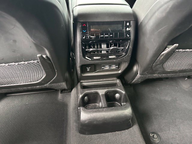 Used 2023 Jeep Grand Cherokee L Limited w/ Black Appearance Package AWD/4WD image 16