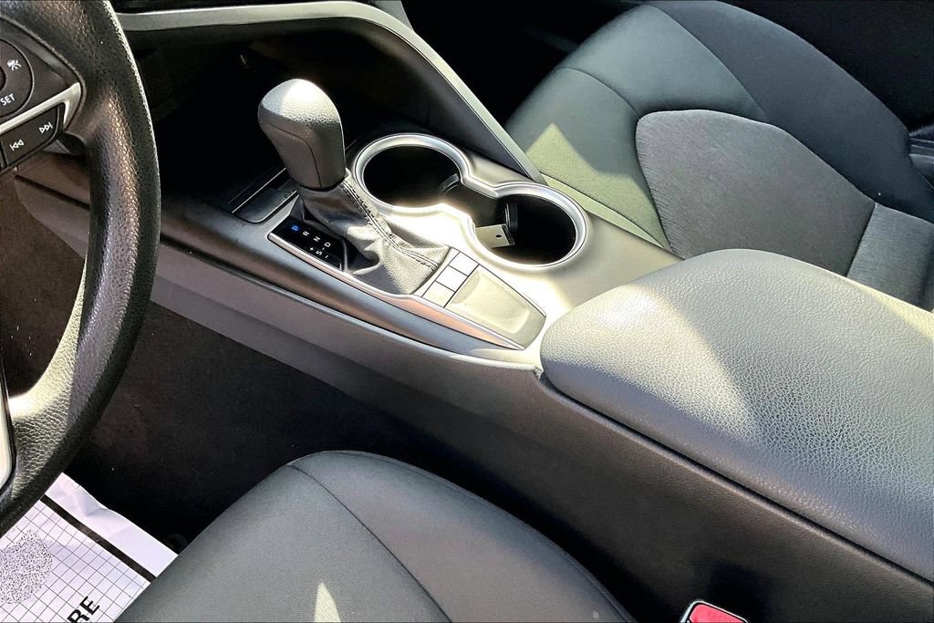 Used 2024 Toyota Camry LE w/ Convenience Package FWD image 16