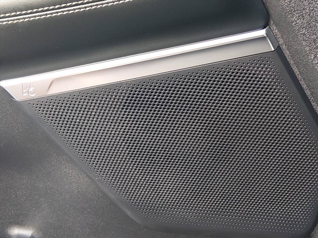 Certified 2025 Ford Expedition Max Platinum w/ Driver's Package AWD/4WD image 18
