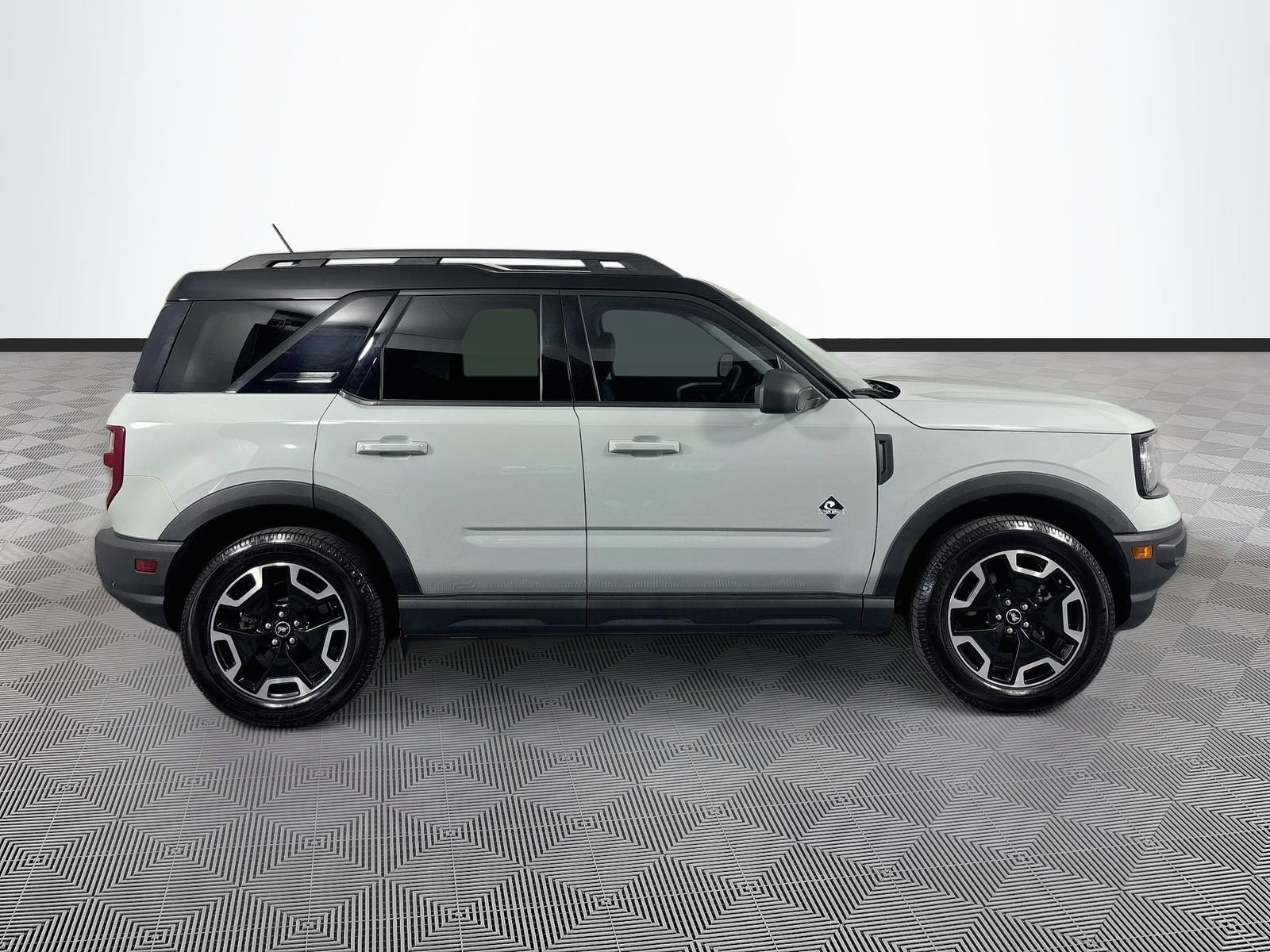Certified 2022 Ford Bronco Sport Outer Banks w/ Tech Package AWD/4WD image 8
