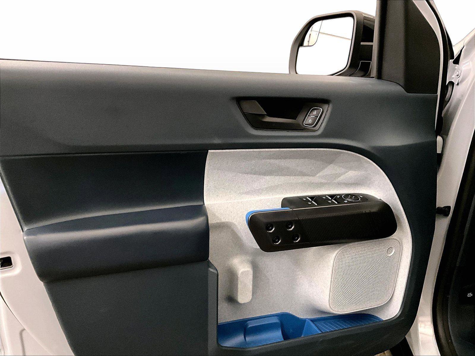 Certified 2025 Ford Maverick XLT w/ XLT Luxury Package FWD image 22