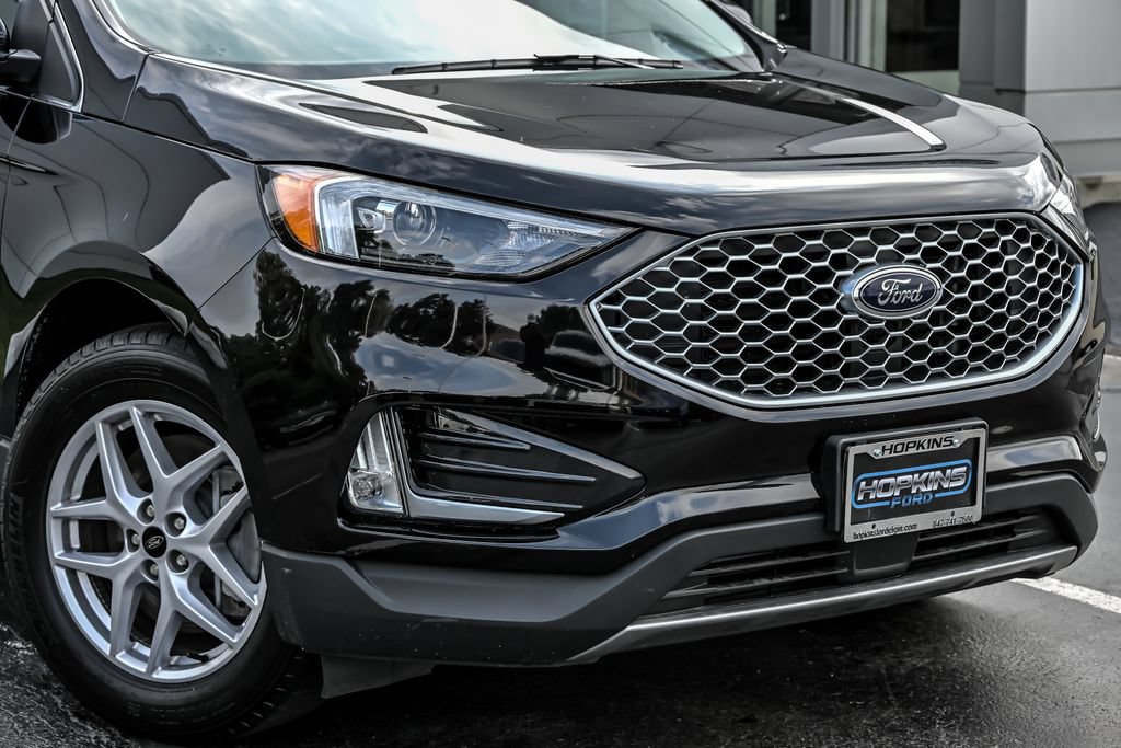 Certified 2023 Ford Edge SEL w/ Convenience Package AWD/4WD image 2