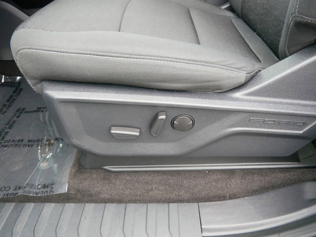 Certified 2022 Ford F150 XLT w/ Equipment Group 302A High image 9