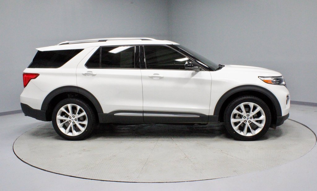 Certified 2022 Ford Explorer Platinum w/ Equipment Group 601A image 6