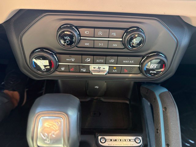 Certified 2023 Ford Bronco Wildtrak AWD/4WD image 19