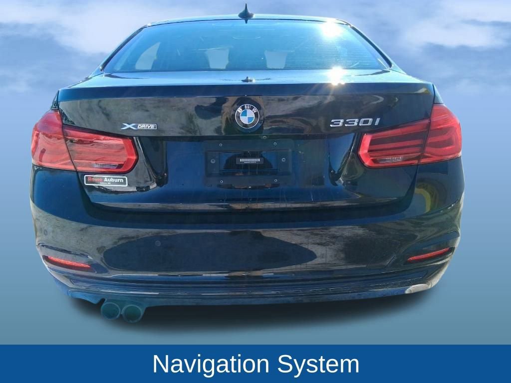 Used 2018 BMW 330i xDrive Sedan w/ Convenience Package image 4