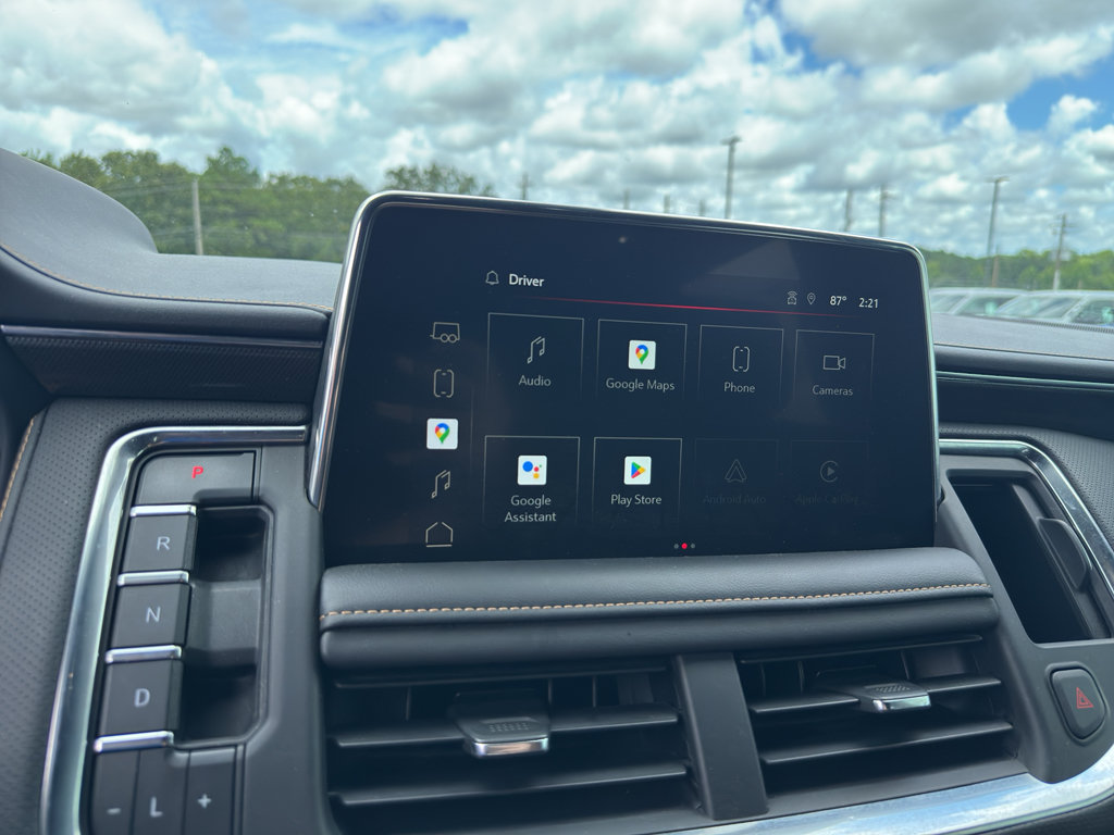 Used 2022 GMC Yukon AT4 w/ AT4 Premium Package AWD/4WD image 18