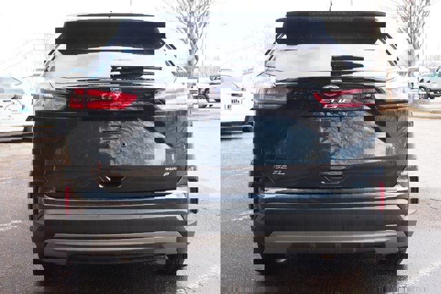 Certified 2024 Ford Edge SEL w/ Convenience Package image 4