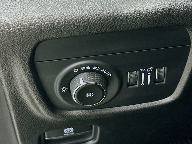 Used 2021 Jeep Grand Cherokee L Limited image 17