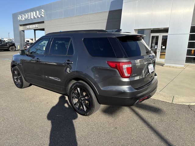 Certified 2017 Ford Explorer XLT w/ Equipment Group 202A FWD image 3