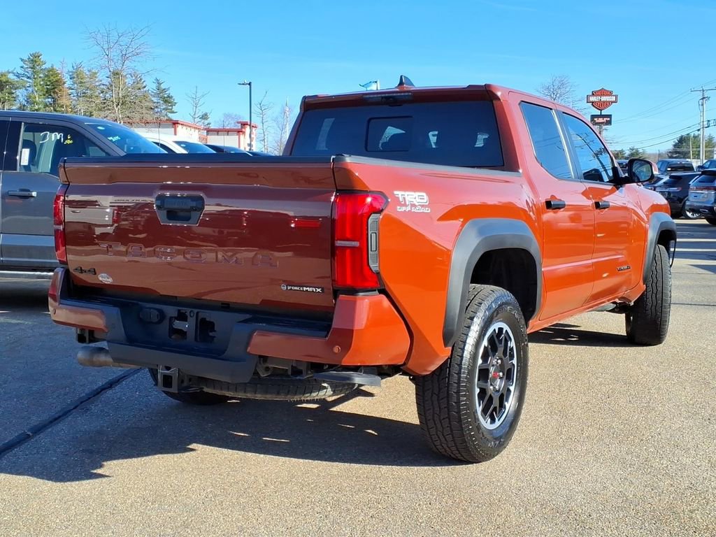 Used 2025 Toyota Tacoma TRD Off-Road AWD/4WD image 4
