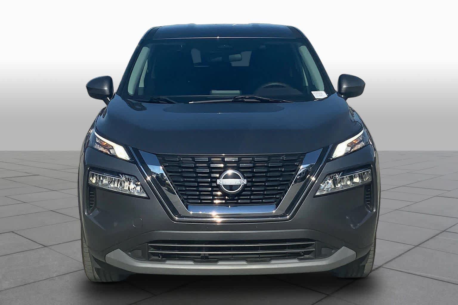 Used 2023 Nissan Rogue SV FWD image 4