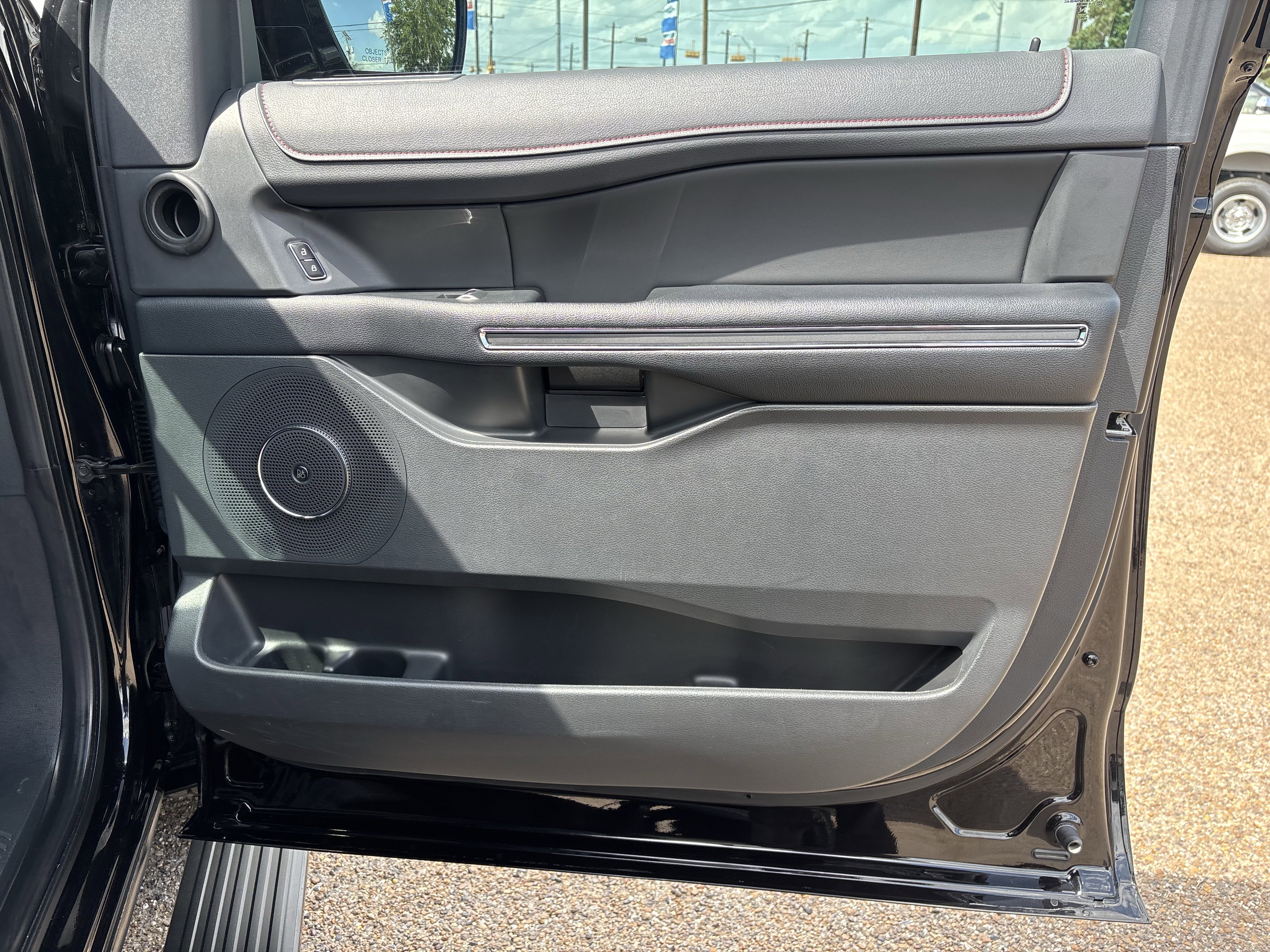 Certified 2023 Ford Expedition Limited RWD image 25