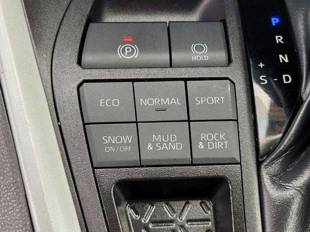 Used 2024 Toyota RAV4 LE image 22