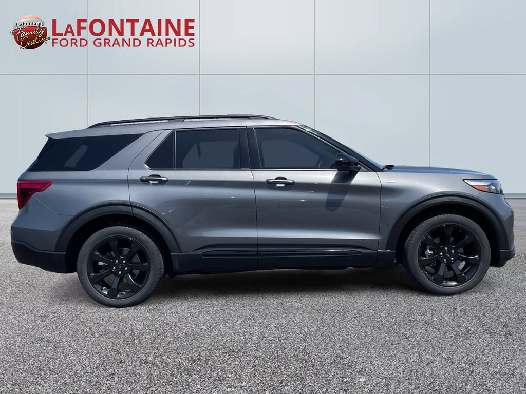Certified 2023 Ford Explorer ST-Line w/ Class IV Trailer Tow Package AWD/4WD image 8