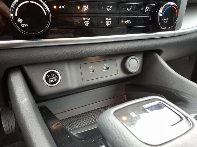 Used 2021 Nissan Rogue S image 28