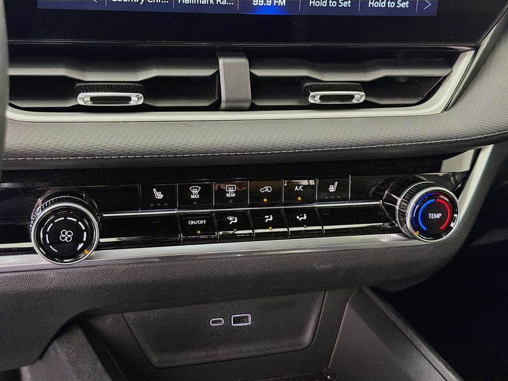 Used 2026 Chevrolet Equinox LT FWD image 20