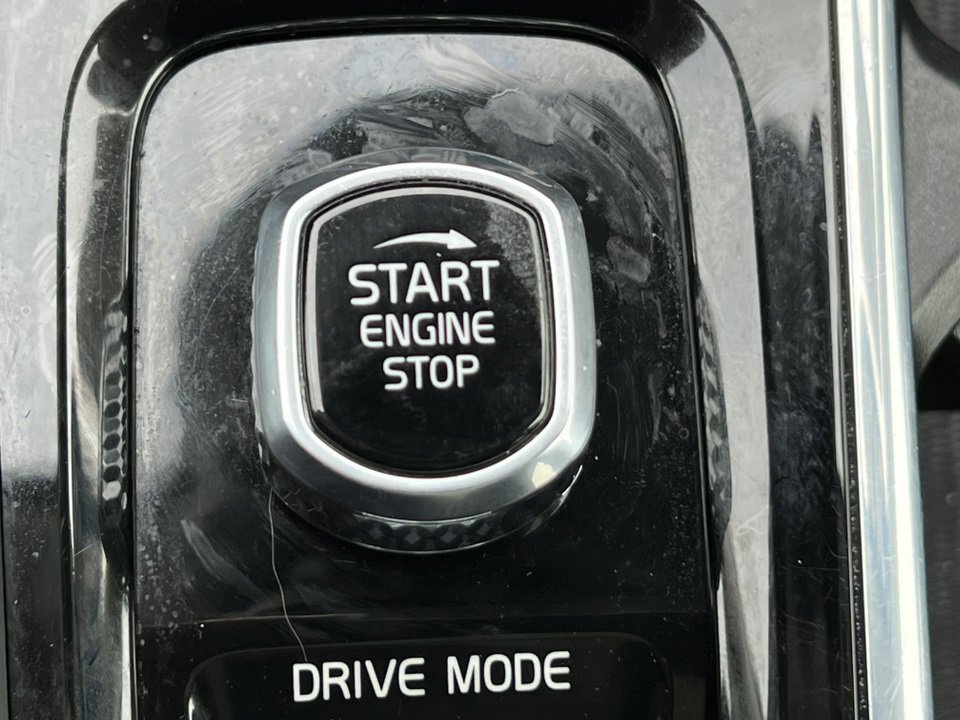 Used 2020 Volvo XC60 T6 Inscription w/ Protection Package Premier image 34