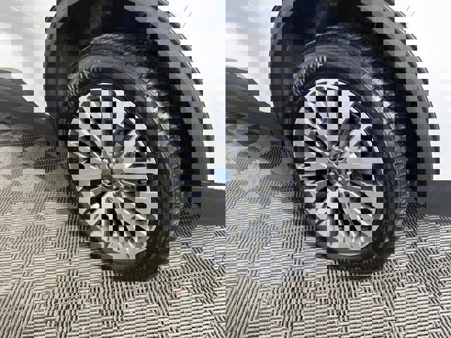 Certified 2022 Ford Escape Titanium image 8