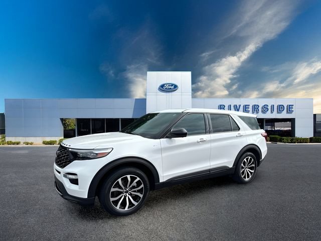 Certified 2022 Ford Explorer ST-Line w/ Class IV Trailer Tow Package RWD image 10