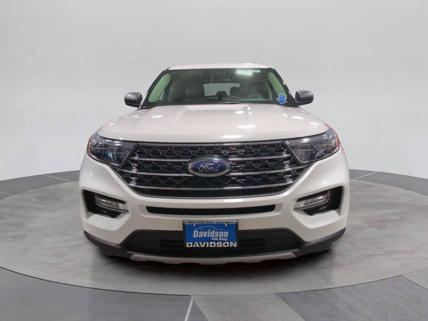 Certified 2023 Ford Explorer XLT w/ Equipment Group 202A AWD/4WD image 10