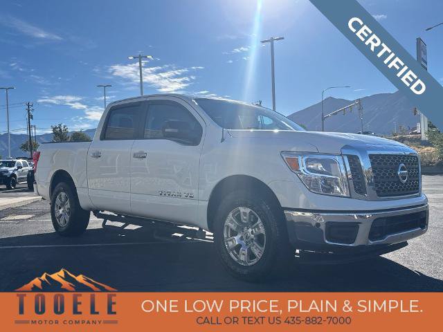 Used 2018 Nissan Titan SV w/ SV Convenience Package AWD/4WD image 6