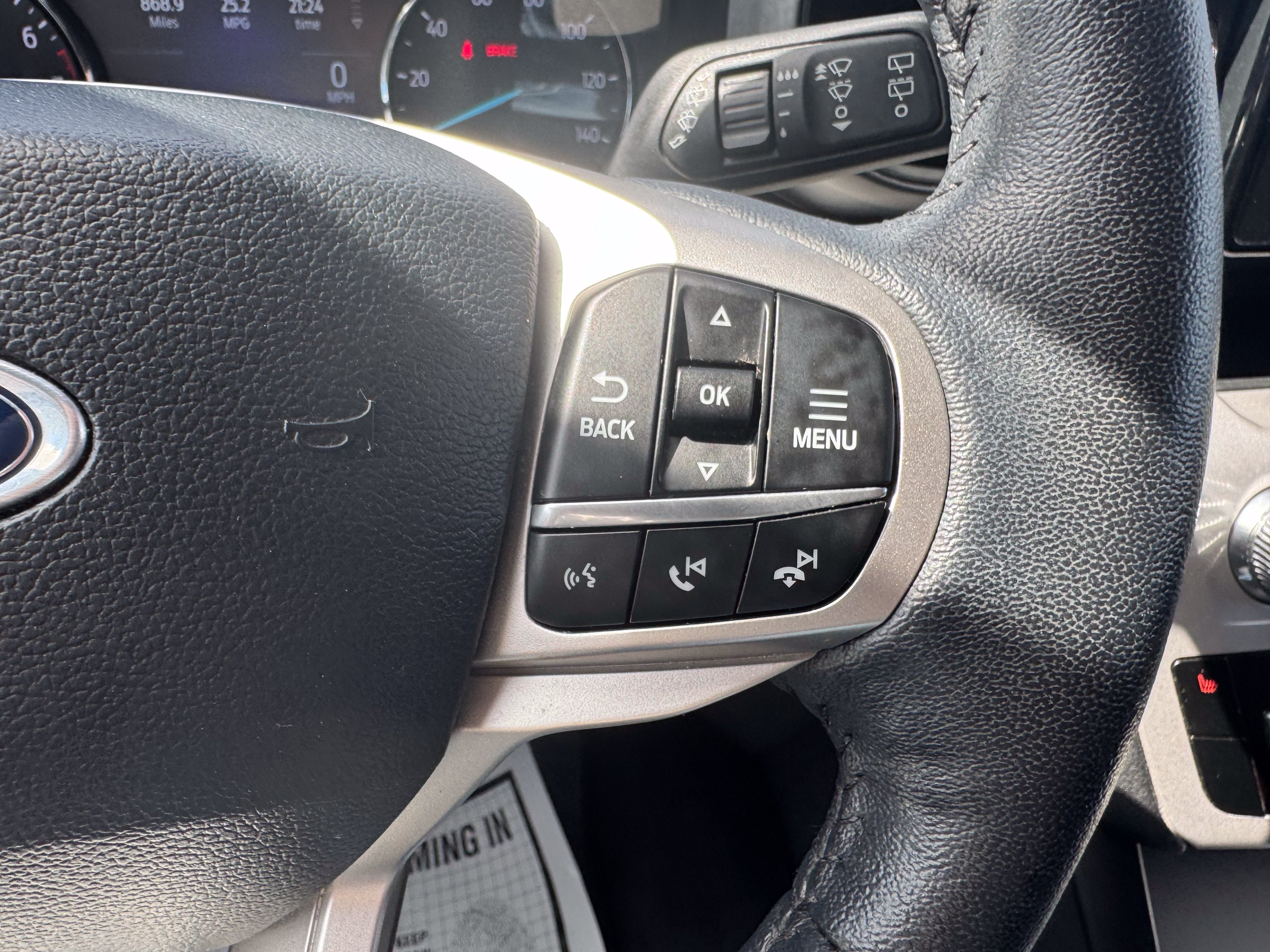 Certified 2024 Ford Explorer XLT RWD image 10