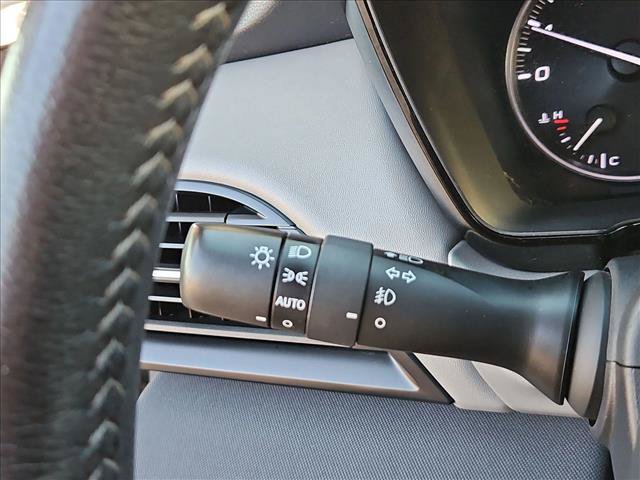 Used 2024 Subaru Outback Premium AWD/4WD image 11